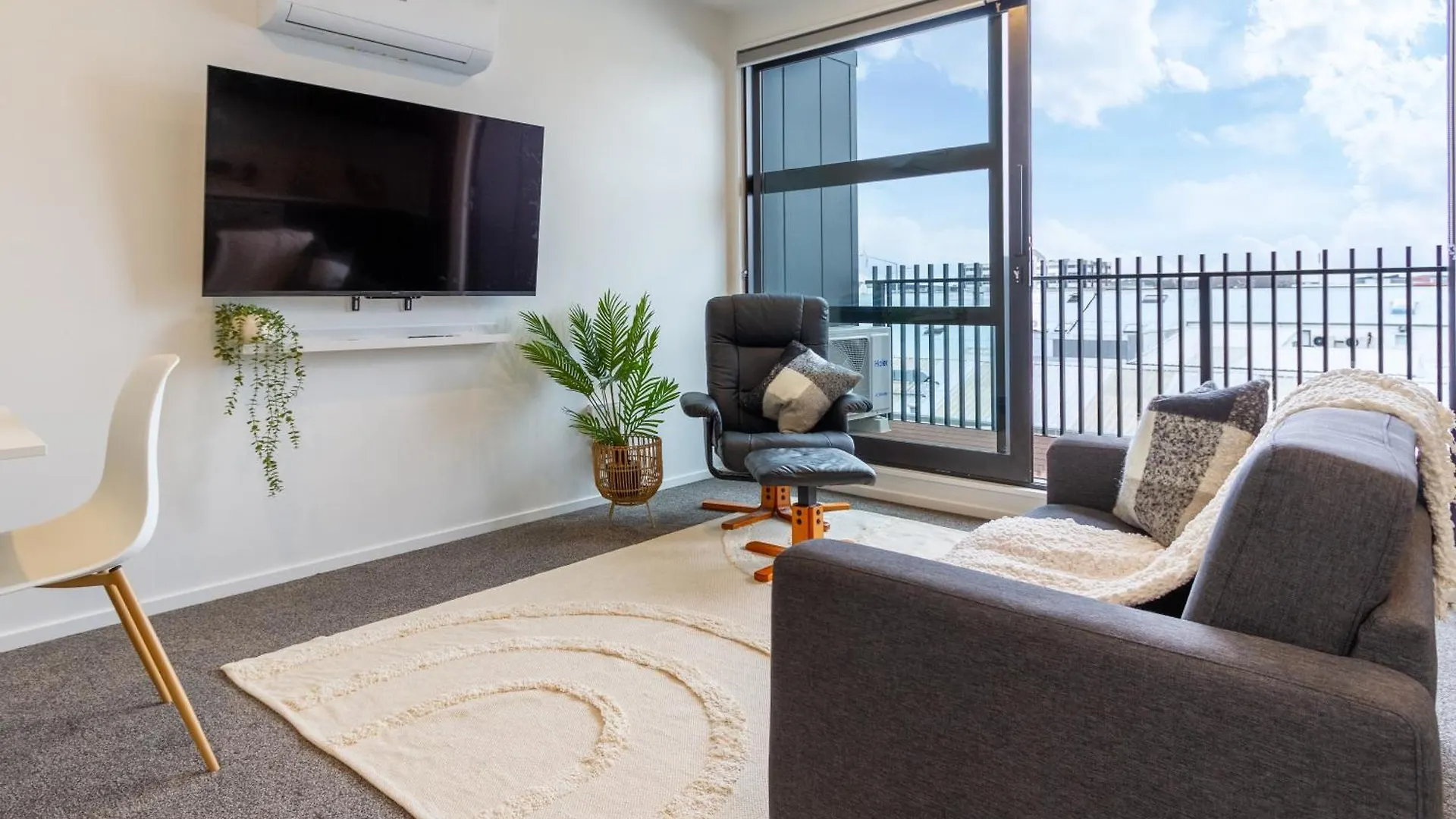 Unique Stadium View In St Asaph 2 Bed 2 Bath كريستتشيرش نيوزيلندا